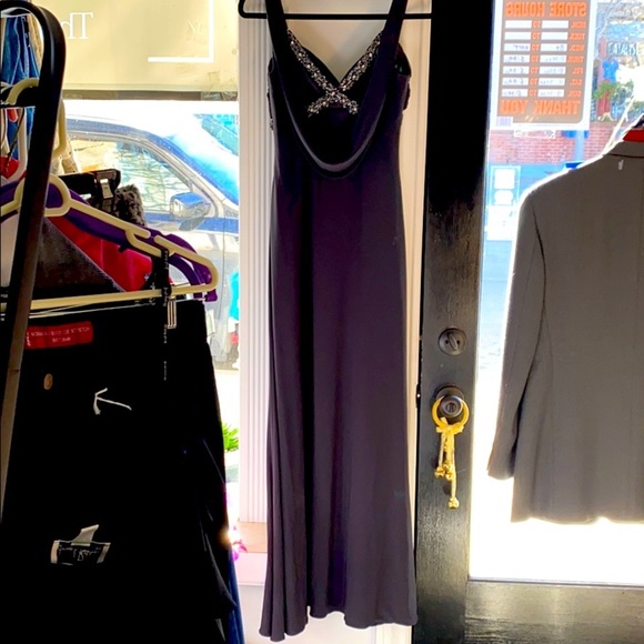 NWOT BETSY & ADAM EVENING GOWN EMBELLISHED SIZE 4 - Picture 12 of 12